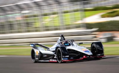 This genius race car outsmarted physics and dominated the track on Saturdays before being banned from competing