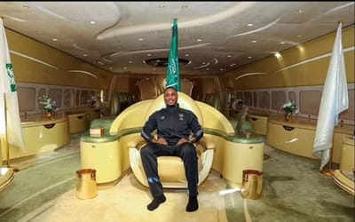 saudi-soccer-player-gives-tour-of-his-teams-luxury-boeing-private-jet