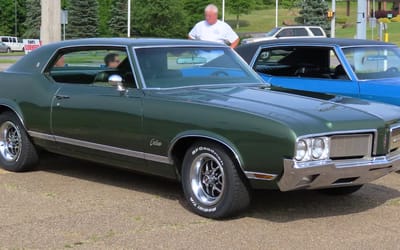 1972 Oldsmobile Cutlass was found in an American junkyard and left in the glove box was a strange message