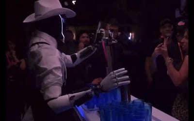 Optimus humanoids danced and served drinks to guests at Tesla’s We, Robot event