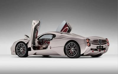 The Pagani Utopia is here and it has a wild V12 with a manual gearbox