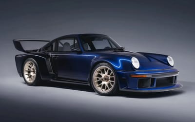 Singer casts a spell on the Porsche 911 with their first DLS turbo build in an enchanting colorway