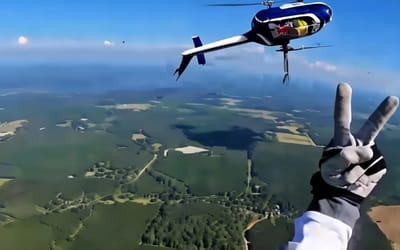 Pilot did the unthinkable and flipped BO-105 helicopter upside down mid-air in jaw-dropping stunt