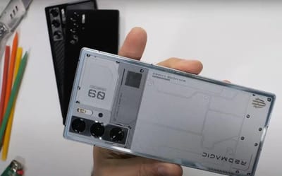 Man unboxes and reveals ‘smartphone from 2030’ with features that leave him astounded