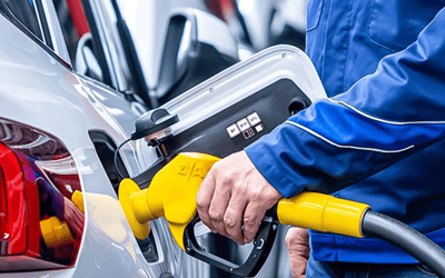 American woman pulls up to gas station to find out if it’s a myth to have to turn your car off while pumping gas