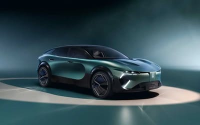 New Renault Emblème is the ultimate eco-friendly hydrogen concept car