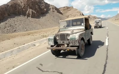 richard-hammond-land-rover-review-in-mongolia-and-gobi-desert