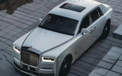 Rolls Royce made in Pakistan that’s a limo-carriage combo is the wildest car in the world