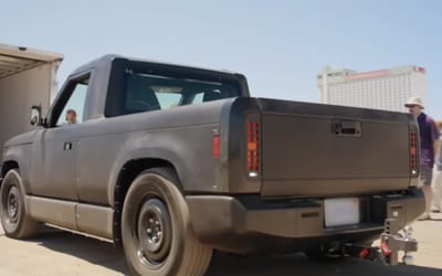 Man announces he's officially canceling his Tesla Cybertruck order after being blown away by Slate truck