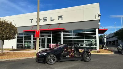 american-youtuber-cuts-open-model-s-plaid-unexpected-response-tesla
