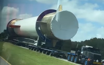 Woman captures the unbelievable precision of transporting a rocket in Florida, filming what NASA usually doesn’t allow us to see