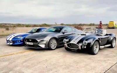 Modern Shelby Cobra destroys Mustang GT and Dodge Viper in a race