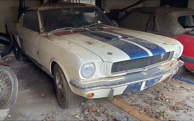 Guy got a Shelby GT350 Mustang in the ‘barn find of a lifetime’ that took him months to secure