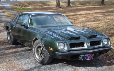 Son finds his dad’s old Pontiac Firebird years after it was stolen