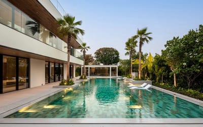 Supercar Blondie's luxurious Billionaire's Row Dubai villa sells for a record price