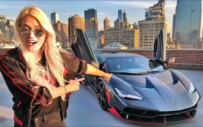 Supercar Blondie test drove a six-figure Lamborghini on the busy streets of New York City