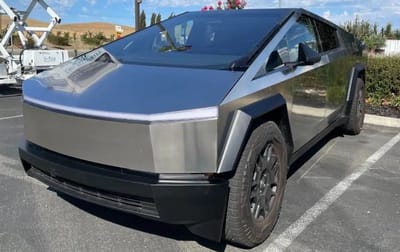 Side-on video captures how much of a ‘beast of the road’ the Tesla Cybertruck really is