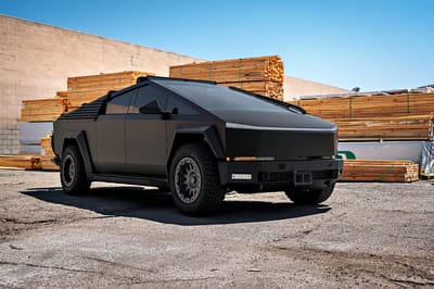 EV fans urge Tesla to make this major business decision to 'strengthen its roots and prepare for the future'
