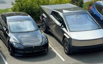 tesla-cybertruck-owner-claps-back-at-nissan-sentra-driver-called-vehicle-terrible
