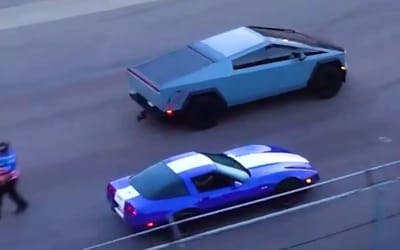 Tesla Cybertruck went up against a 28-year-old C4 Chevy Corvette in a circle race in Colorado and it ended with quite a shock