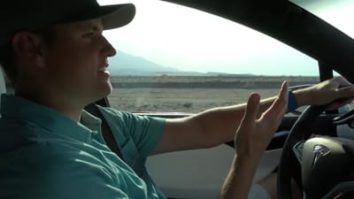 us-man-tesla-death-valley-heat-range