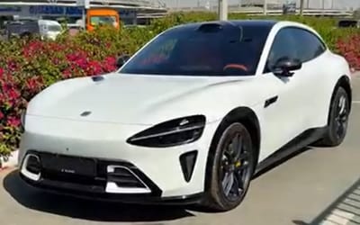 Man gets behind the wheel of Chinese EV dubbed a ‘Tesla killer’ and shows why other carmakers should be worried