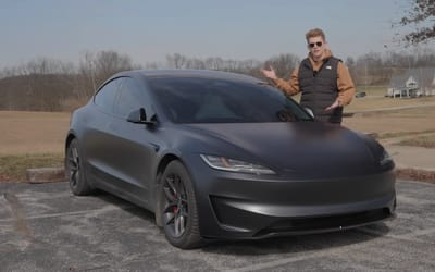 kentucky-man-charged-2-identical-tesla-model-3-for-2-years-for-experiment