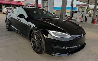 Tesla sold this man the cheapest used Model S Plaid with no keys, this is what he found