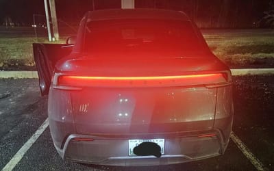 tesla-model-y-juniper-cop-pulled-over-tail-light