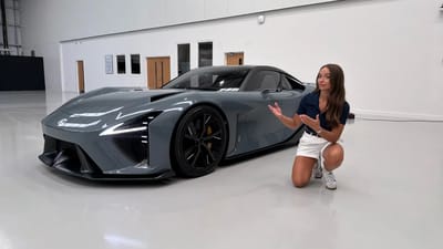 We got to see the exquisite new Lexus LFA and this is what makes it different from the older version