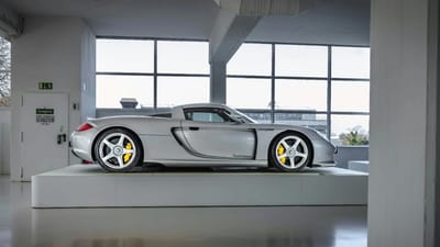 auction-news-2005-porsche-carrera-gt-ebay-caramel-sale
