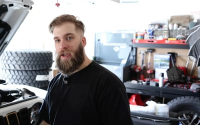 Man lifts hood on newly purchased $1,500 Dodge Ram work truck and finds it’s been hiding a shocking secret