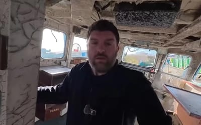 Man finds King Charles' abandoned vessel sinking into English river and fights back fear to reveal the interior