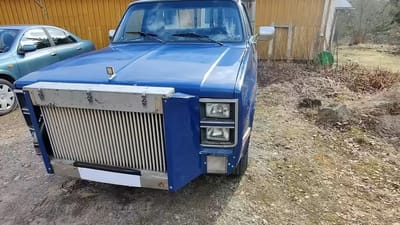 man-converted-gasoline-1972-chevrolet-truck-wood-powered-car
