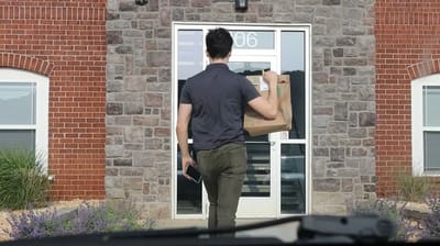 US man works as a driver for food delivery apps for 50 hours to see how much money he can make in that time
