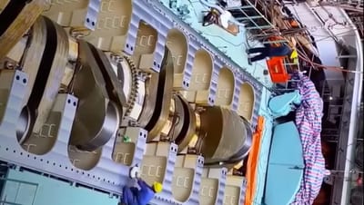 100,000HP engine is as big as a basketball court and weighs over 2,000 tons