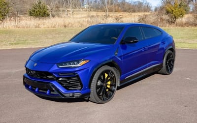lamborghini-urus-sells-for-record-low-price