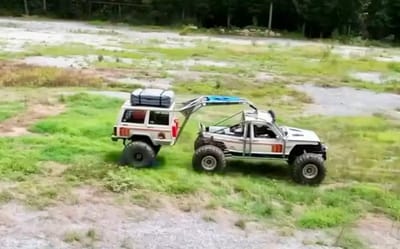 The world's first 360 degree off-road gooseneck trailer turns heads absolutely everywhere