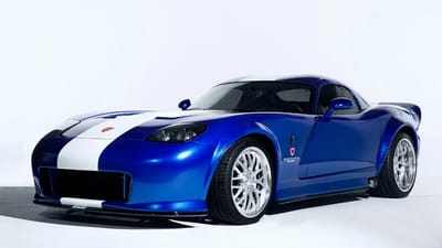 north-carolina-woman-gta-bravado-banshee-dodge-viper