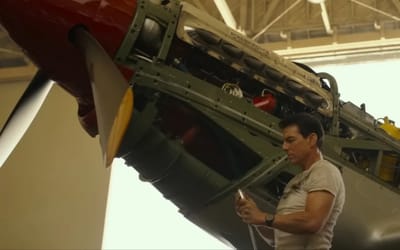 tom-cruise-has-private-jet-personally-flies-wwii-propeller-plane