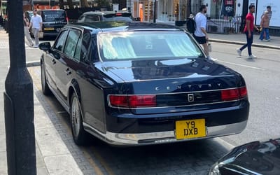 Man walking through London ends up seeing a car he doesn't recognize and finds out it's the spot of the century
