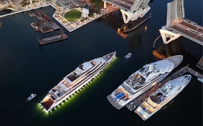 captain-tries-to-squeeze-superyacht-through-tiny-bridge