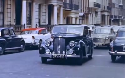 Unearthed footage shows luxury cars driving around London in the 1950s