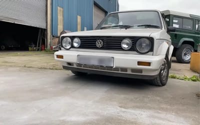 Urban explorer found UK’s biggest barn find collection of classic and extremely rare cars