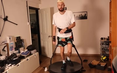 Man bought a $1,000 VR treadmill to see if the wild gaming experience is worth the money