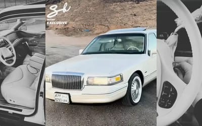 Vintage Lincoln with old-school buttons has modern tech so it’s the best of both worlds