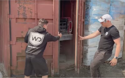 Man locked Ford F-250 Ranger in container for 20 years and ended up very surprised when he finally let it out