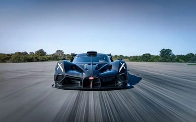 What’s under the skin of the Bugatti Bolide actually looks like a sick racecar