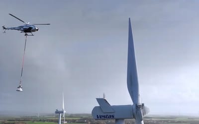 bladerobots-sent-an-autonomous-robot-on-unmanned-helicopter-to-fix-wind-turbine