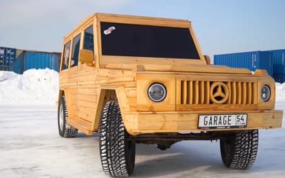 People build remarkable full-size wooden replica of a Mercedes G-Class